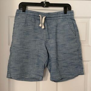 Old Navy Men’s shorts Size Medium Nice Used Condition